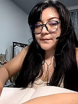 Sakura 0505 online show from February 6, 2026, 11:56 pm