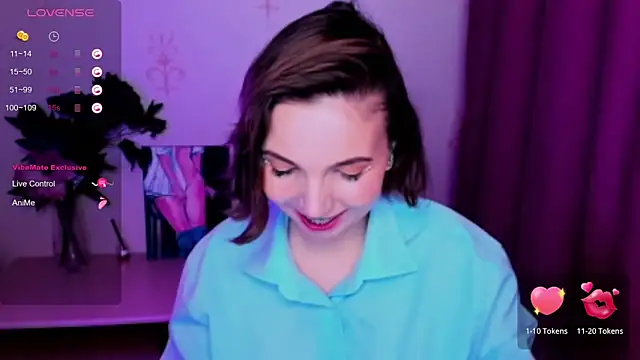 KindHazelHere  online show from October 16, 2025, 2:31 am