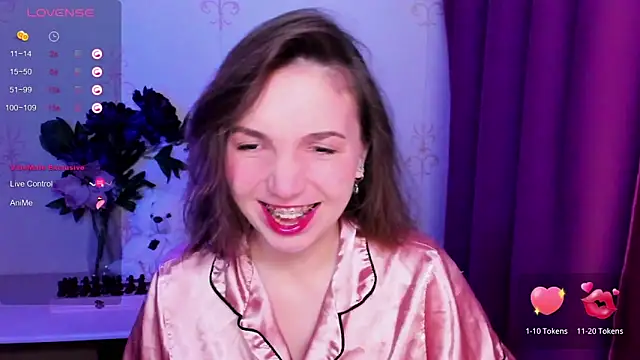 Snapshot of KindHazelHere_ chatting on February 8, 2026, 8:50 pm KindHazelHere online show from February 8, 2026, 8:50 pm