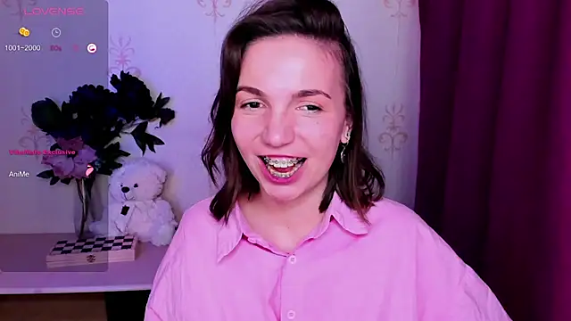 KindHazelHere  online show from April 11, 2026, 6:21 am