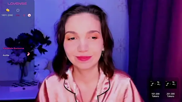 KindHazelHere  online show from April 15, 2026, 1:00 am