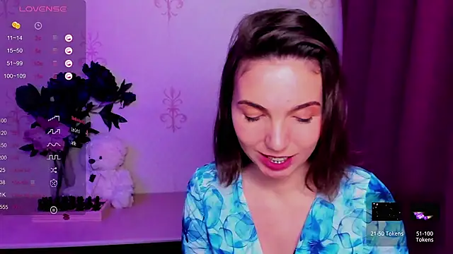 KindHazelHere  online show from March 4, 2026, 5:15 am