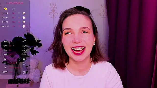 Snapshot of KindHazelHere_ chatting on February 22, 2026, 10:22 pm KindHazelHere online show from February 22, 2026, 10:22 pm