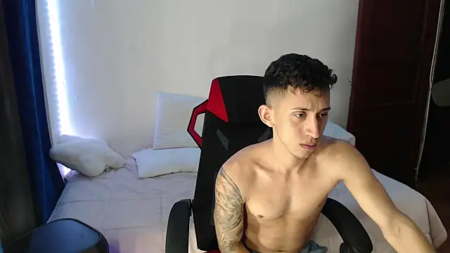 stevenSEX123 online show from February 7, 2025, 12:20 am