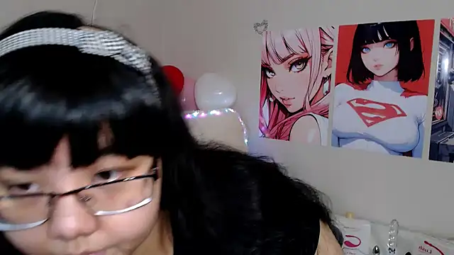 Snapshot of Moertomlly chatting on February 28, 2025, 3:37 am Moertomlly online show from February 28, 2025, 3:37 am