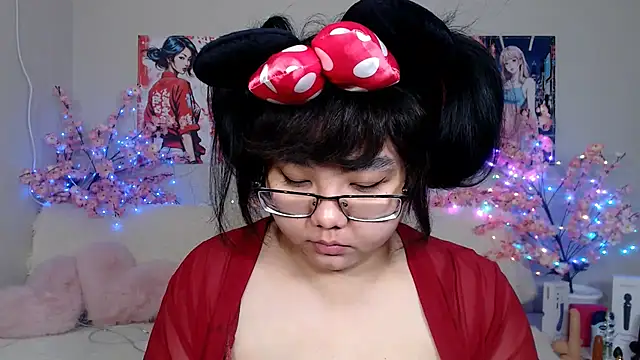 Moertomlly online show from April 16, 2026, 4:13 am