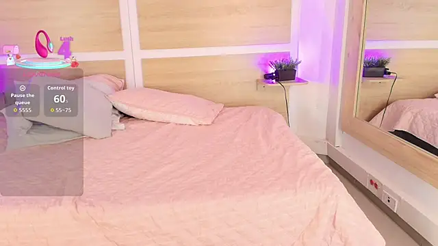  nickypurple  online show from October 19, 2025, 3:26 pm