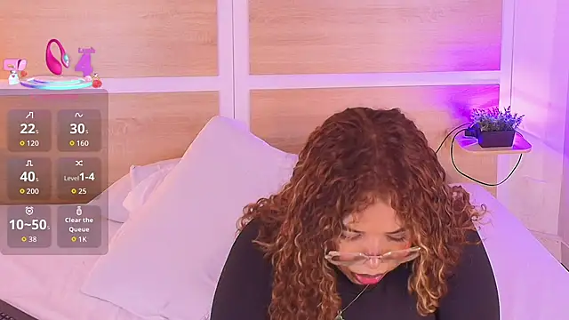  nickypurple  online show from December 20, 2025, 6:33 pm