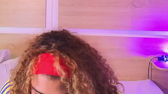  nickypurple  online show from March 18, 2026, 6:42 pm