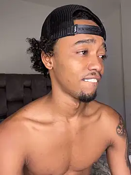 matatanlove online show from November 4, 2025, 4:27 am