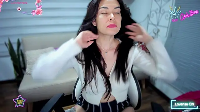 Snapshot of Lunlunera chatting on February 3, 2026, 6:22 am Lunlunera online show from February 3, 2026, 6:22 am