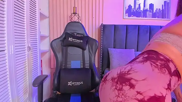 ashlye miller  online show from February 27, 2025, 4:02 am