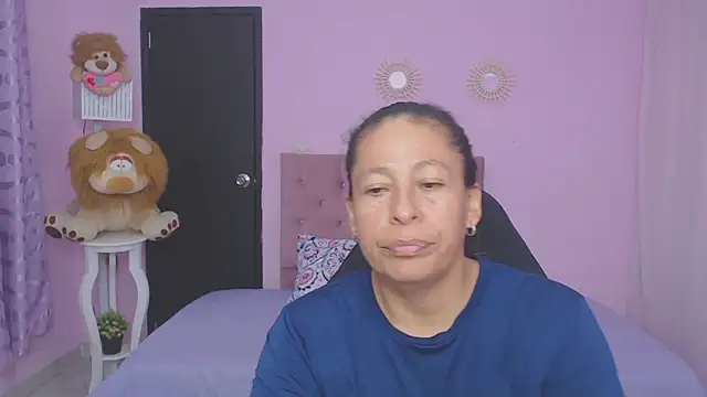 Snapshot of mature_martina chatting on February 16, 2026, 7:34 pm mature martina online show from February 16, 2026, 7:34 pm