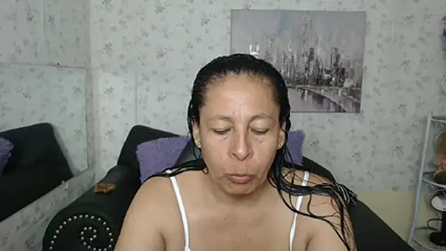 mature martina online show from June 26, 2026, 11:43 pm