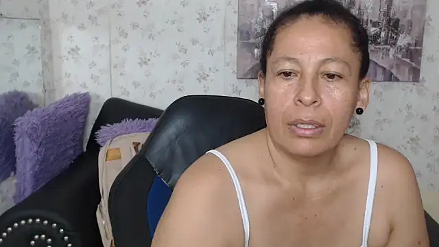 mature martina online show from June 30, 2026, 10:04 am