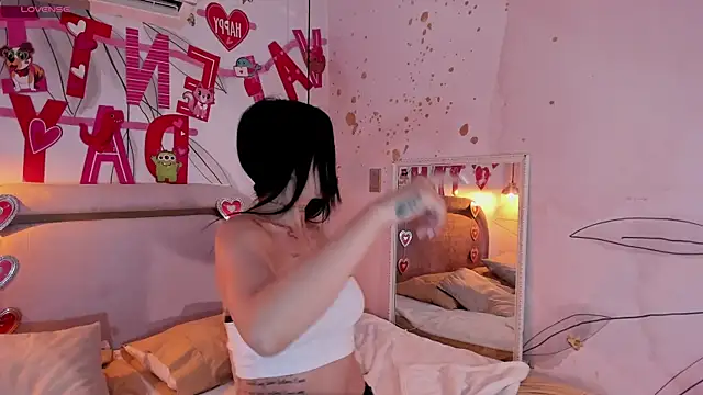 JESYSOZ23  online show from February 14, 2025, 3:22 am