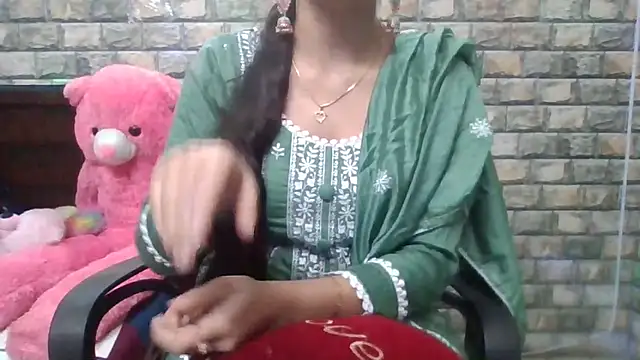 Sexy iknoor online show from February 5, 2026, 4:52 am