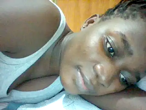 Snapshot of Alessandrajenna chatting on March 13, 2025, 9:05 pm Alessandrajenna online show from March 13, 2025, 9:05 pm