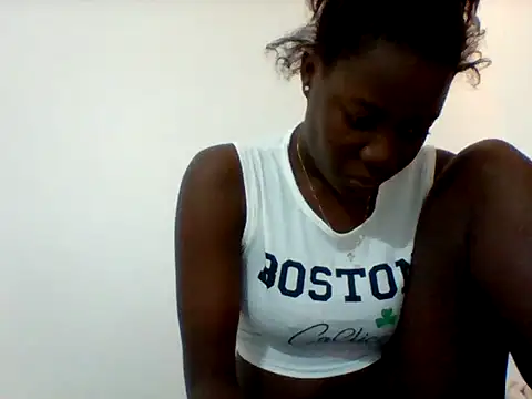 Snapshot of Alessandrajenna chatting on February 25, 2026, 6:35 am Alessandrajenna online show from February 25, 2026, 6:35 am