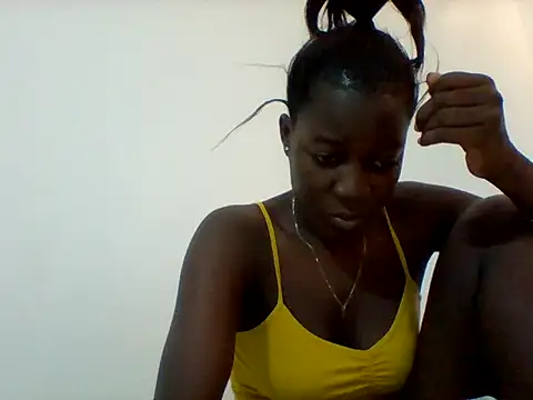 Snapshot of Alessandrajenna chatting on February 15, 2026, 11:31 am Alessandrajenna online show from February 15, 2026, 11:31 am