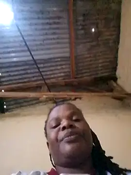 Snapshot of pretty-donna chatting on May 24, 2026, 8:14 am pretty-donna online show from May 24, 2026, 8:14 am