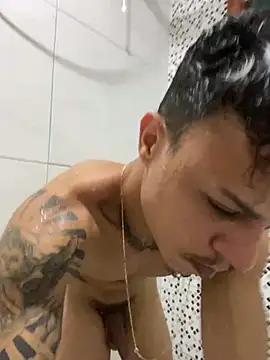 Snapshot of Gust027 chatting on April 17, 2026, 1:08 am Gust027 online show from April 17, 2026, 1:08 am