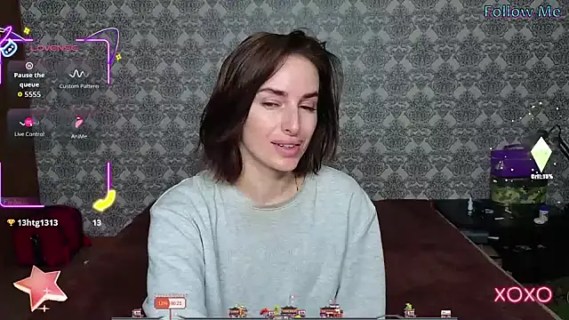 xx adrihanna xx online show from October 10, 2025, 3:18 am