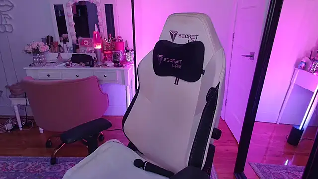 rachelbrooksxx online show from September 23, 2025, 7:54 pm