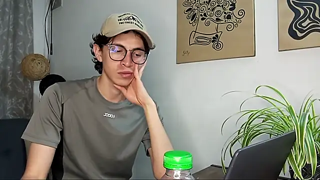 Norehg online show from October 22, 2025, 11:58 pm