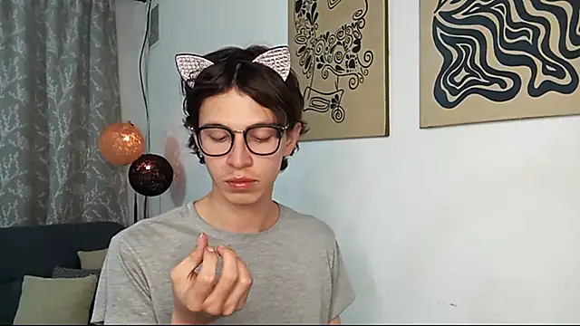 Norehg online show from October 19, 2025, 12:24 am