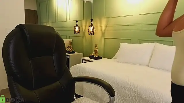 kataliina   online show from January 17, 2026, 11:47 am