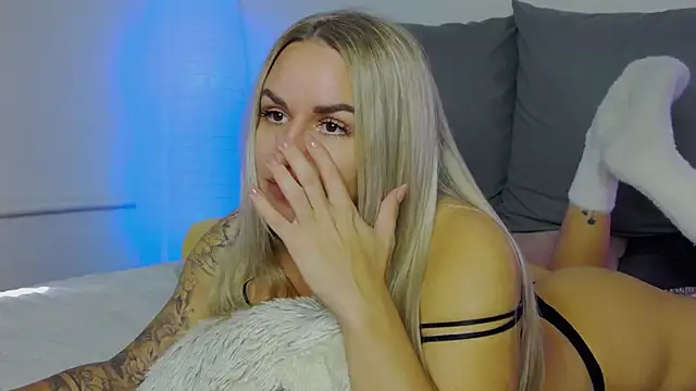 SofiJames online show from September 13, 2025, 6:46 am