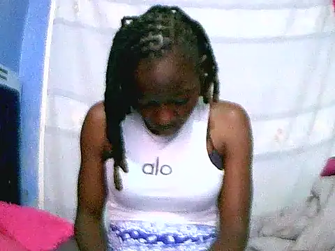 Snapshot of Ebonybrez chatting on February 9, 2026, 6:44 am Ebonybrez online show from February 9, 2026, 6:44 am