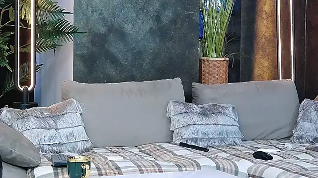 masterkingofmusclee online show from November 8, 2025, 9:24 am