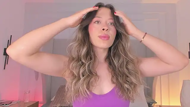 chloe d online show from November 7, 2025, 11:37 am