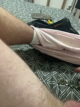 Snapshot of BIGDICK3202 chatting on December 21, 2025, 4:19 pm BIGDICK3202 online show from December 21, 2025, 4:19 pm