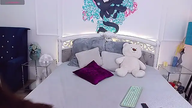 Snapshot of CrissyTaylor chatting on September 12, 2025, 3:17 am CrissyTaylor online show from September 12, 2025, 3:17 am