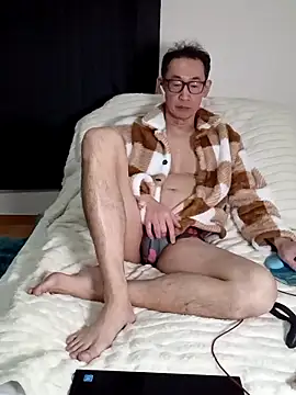 tai0202 online show from February 5, 2025, 12:27 pm