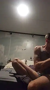 Bi curious86 online show from July 12, 2026, 6:42 pm