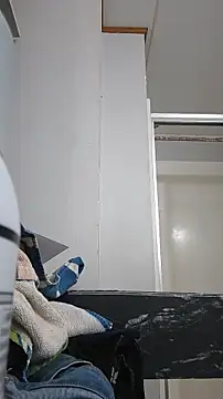 Bi curious86 online show from November 11, 2025, 4:18 am