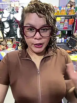 ROSALIALUCY online show from March 3, 2026, 11:39 am