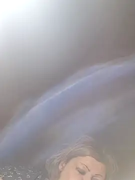 ducicsajsziii online show from January 17, 2026, 6:50 am