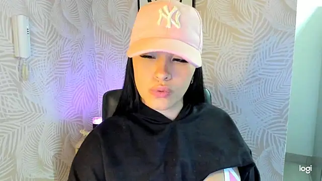 Snapshot of sexyyykloee chatting on January 26, 2025, 10:02 am sexyyykloee online show from January 26, 2025, 10:02 am