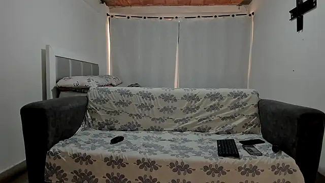 Snapshot of Danna_777 chatting on February 11, 2026, 9:14 pm Danna 777 online show from February 11, 2026, 9:14 pm