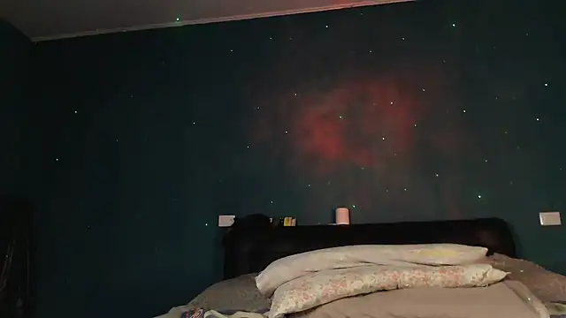 Karendolly  8 online show from April 11, 2026, 6:11 pm