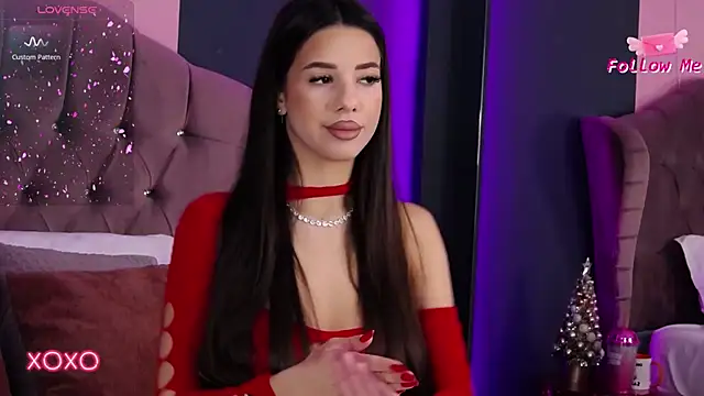 LaraKent online show from December 22, 2025, 8:42 pm