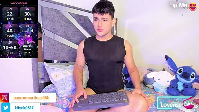 Snapshot of niall_falcon chatting on March 3, 2026, 1:07 pm niall falcon online show from March 3, 2026, 1:07 pm