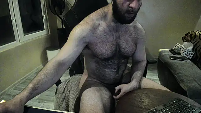 Snapshot of Hugealphabeast chatting on February 27, 2025, 4:43 pm Hugealphabeast online show from February 27, 2025, 4:43 pm