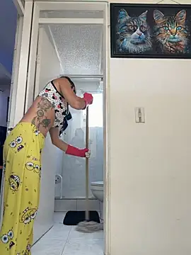 Niky 777 online show from April 18, 2026, 7:58 pm