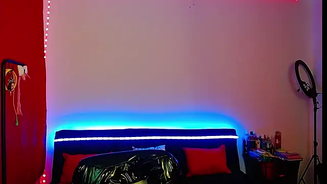 Snapshot of Niky_777 chatting on March 11, 2025, 7:14 pm Niky 777 online show from March 11, 2025, 7:14 pm